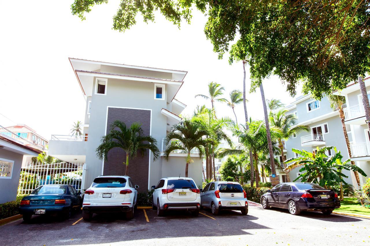 Hotel Fiesta Deluxe Punta Cana Exterior photo