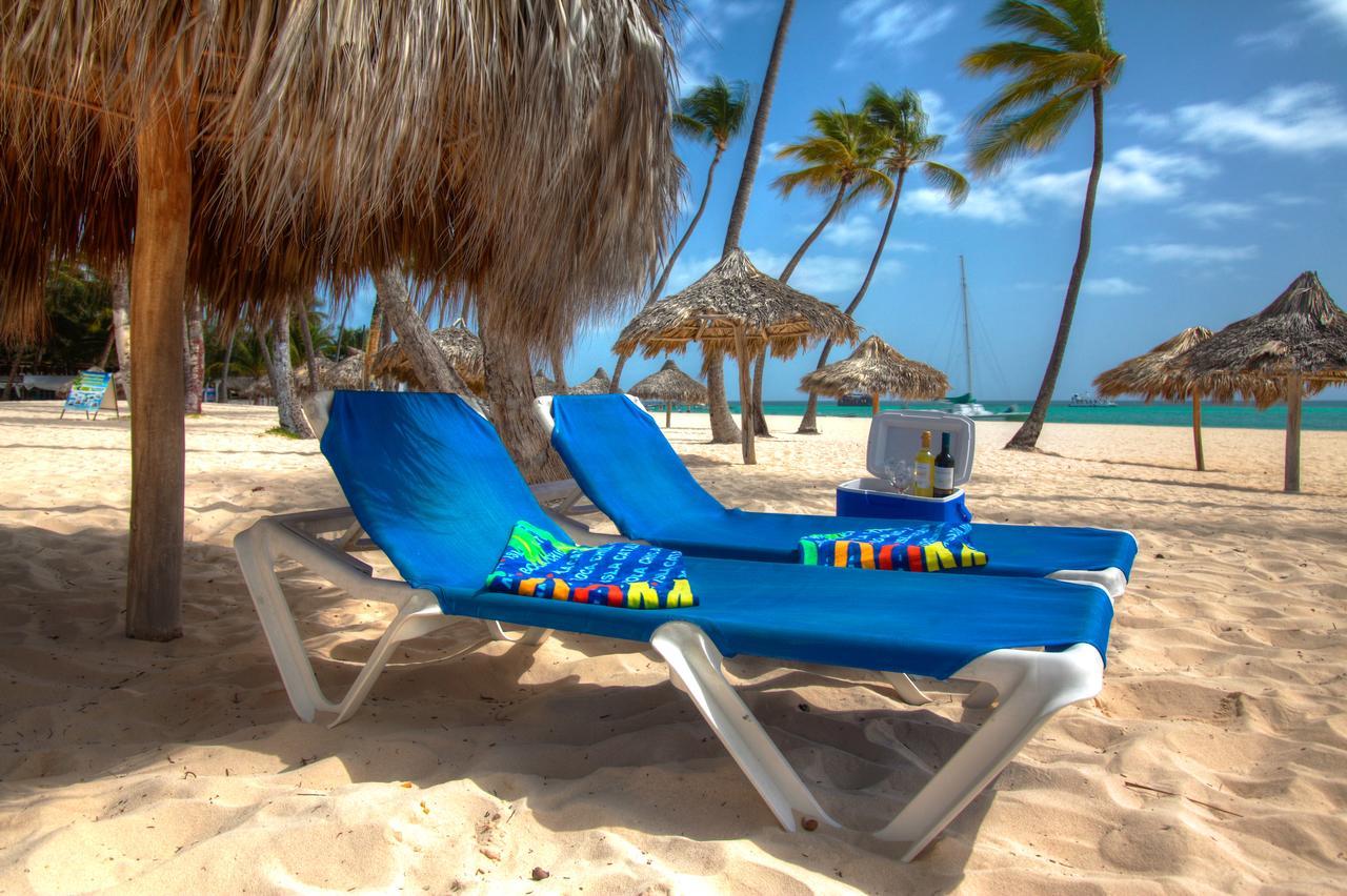 Hotel Fiesta Deluxe Punta Cana Exterior photo