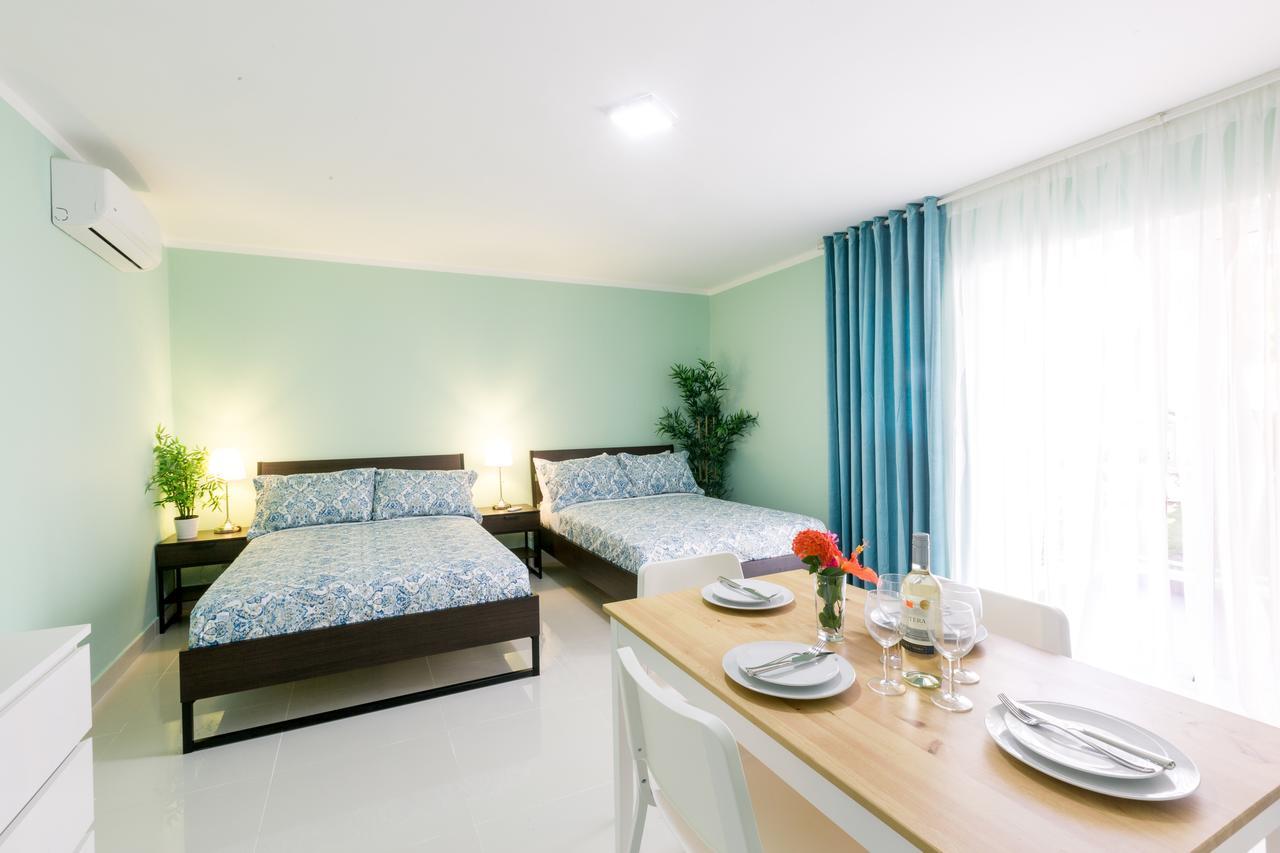 Hotel Fiesta Deluxe Punta Cana Room photo